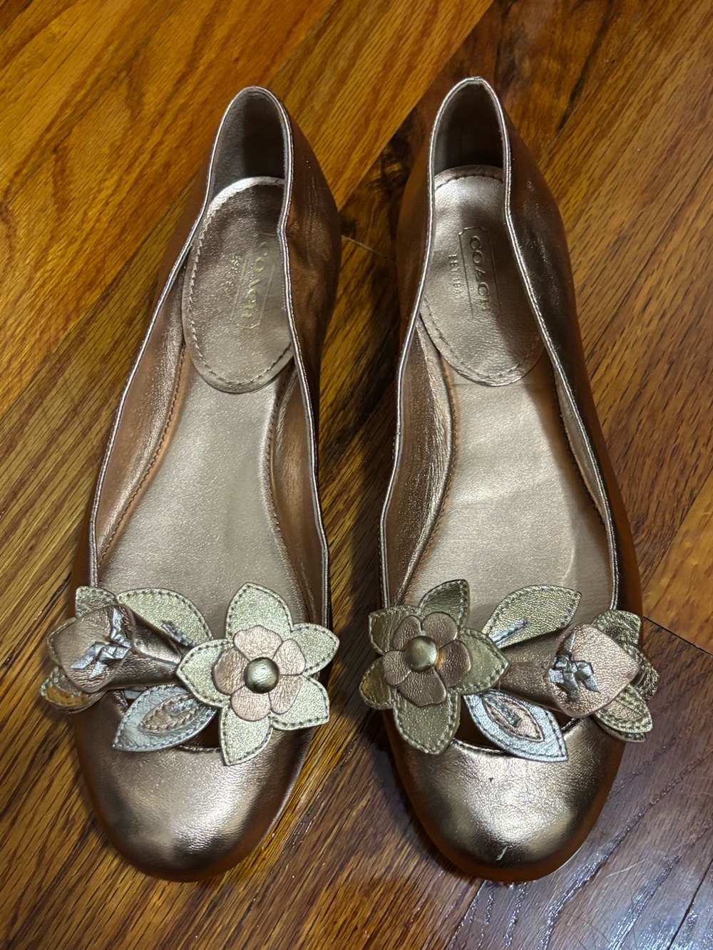 NWOB Coach ‘Chrisann’ Rose Gold/Metallic Ballet Flats